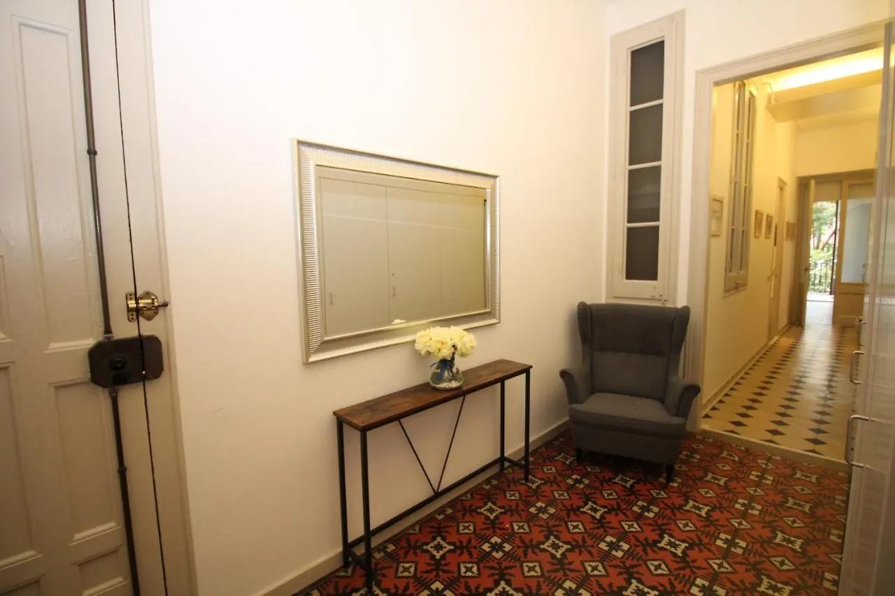 Alojamiento Roger Barcelona Bed and breakfast